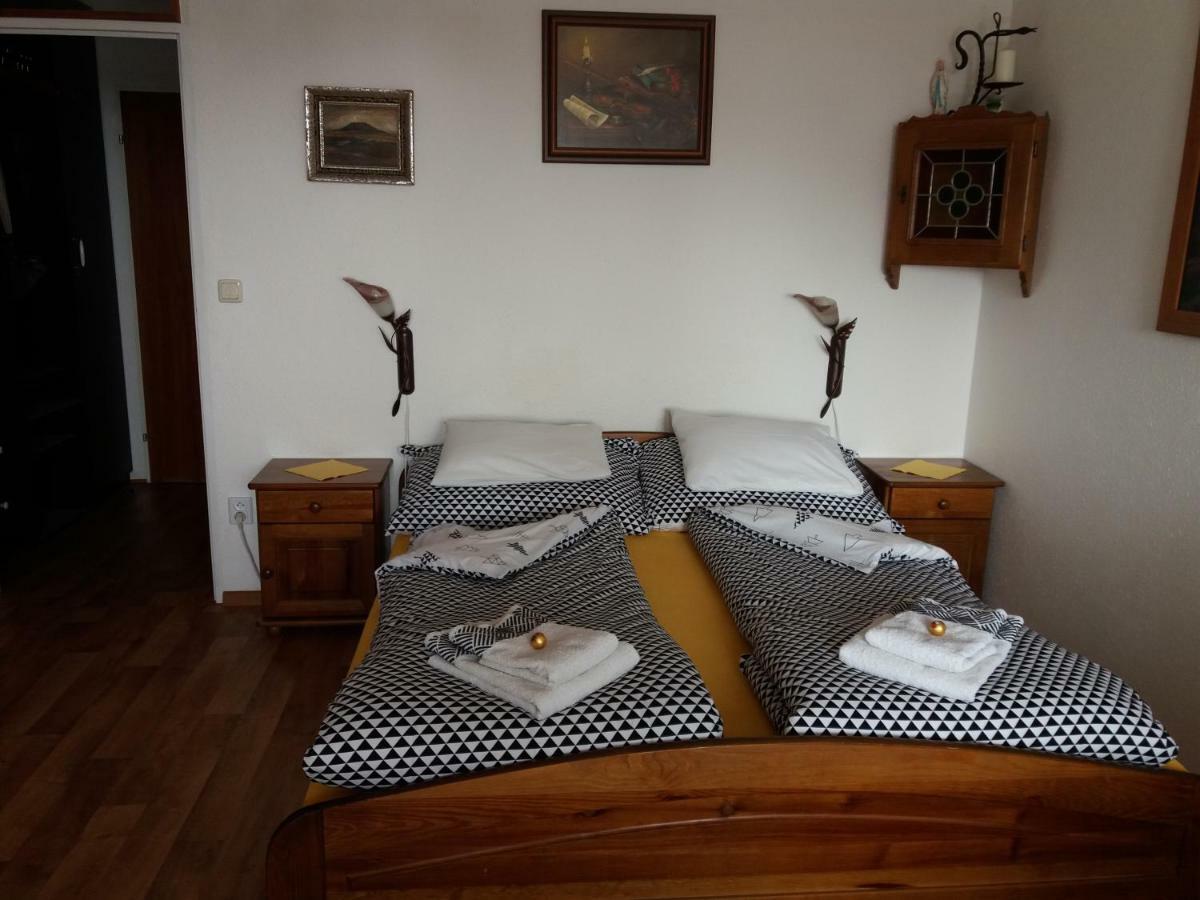 Apartma Mit Seeblick Sankt Gilgen Exterior foto